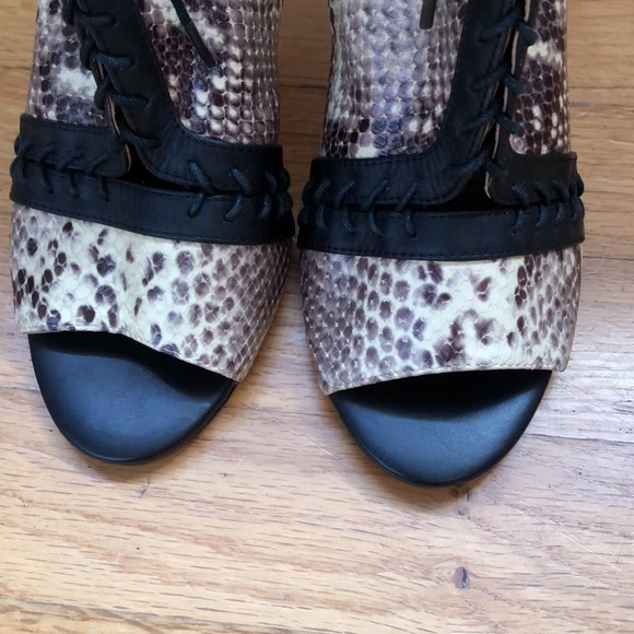Stunning vintage Cynthia Vincent open toe booties!!! - Picture 4 of 8